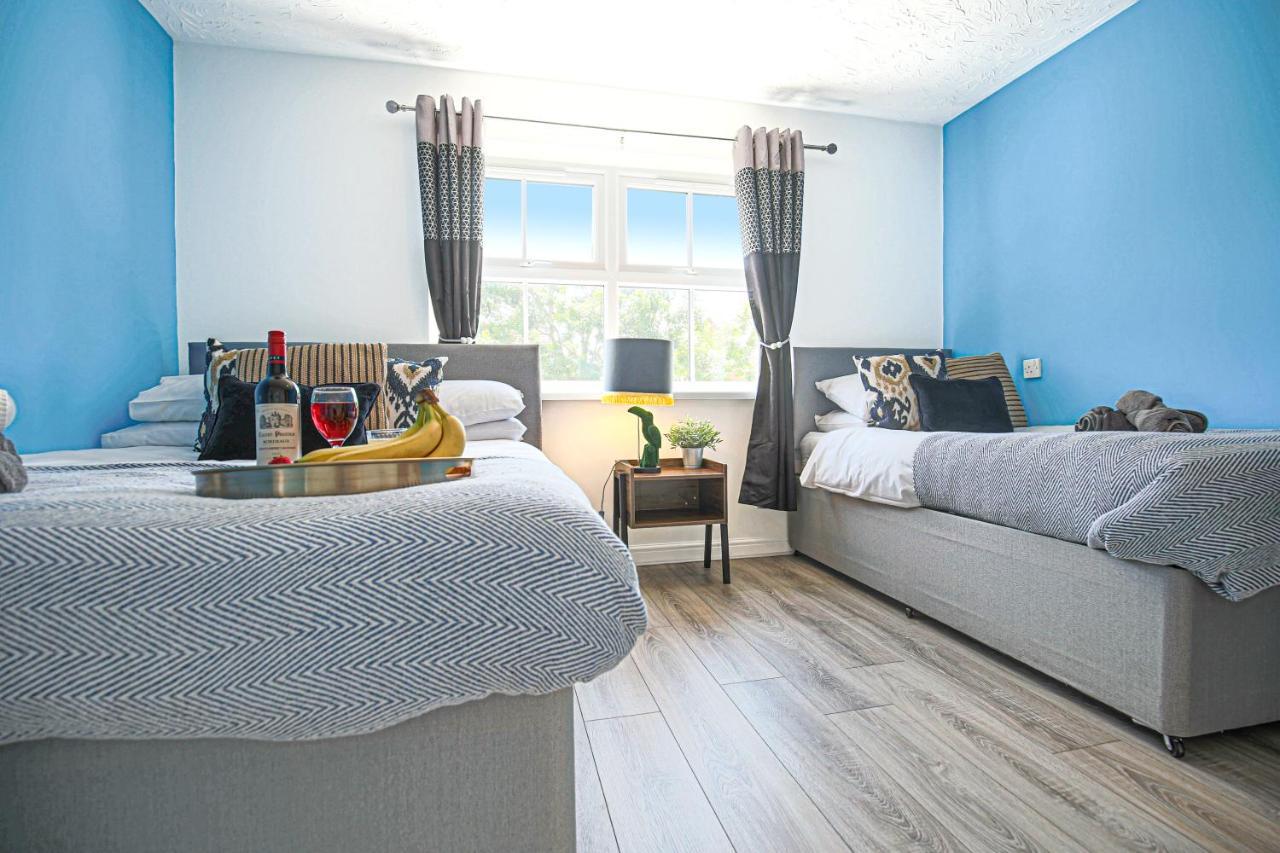 Delightful 2 Bed Apartment For Bicester Outlet Shopping By Platinum Key Properties Экстерьер фото