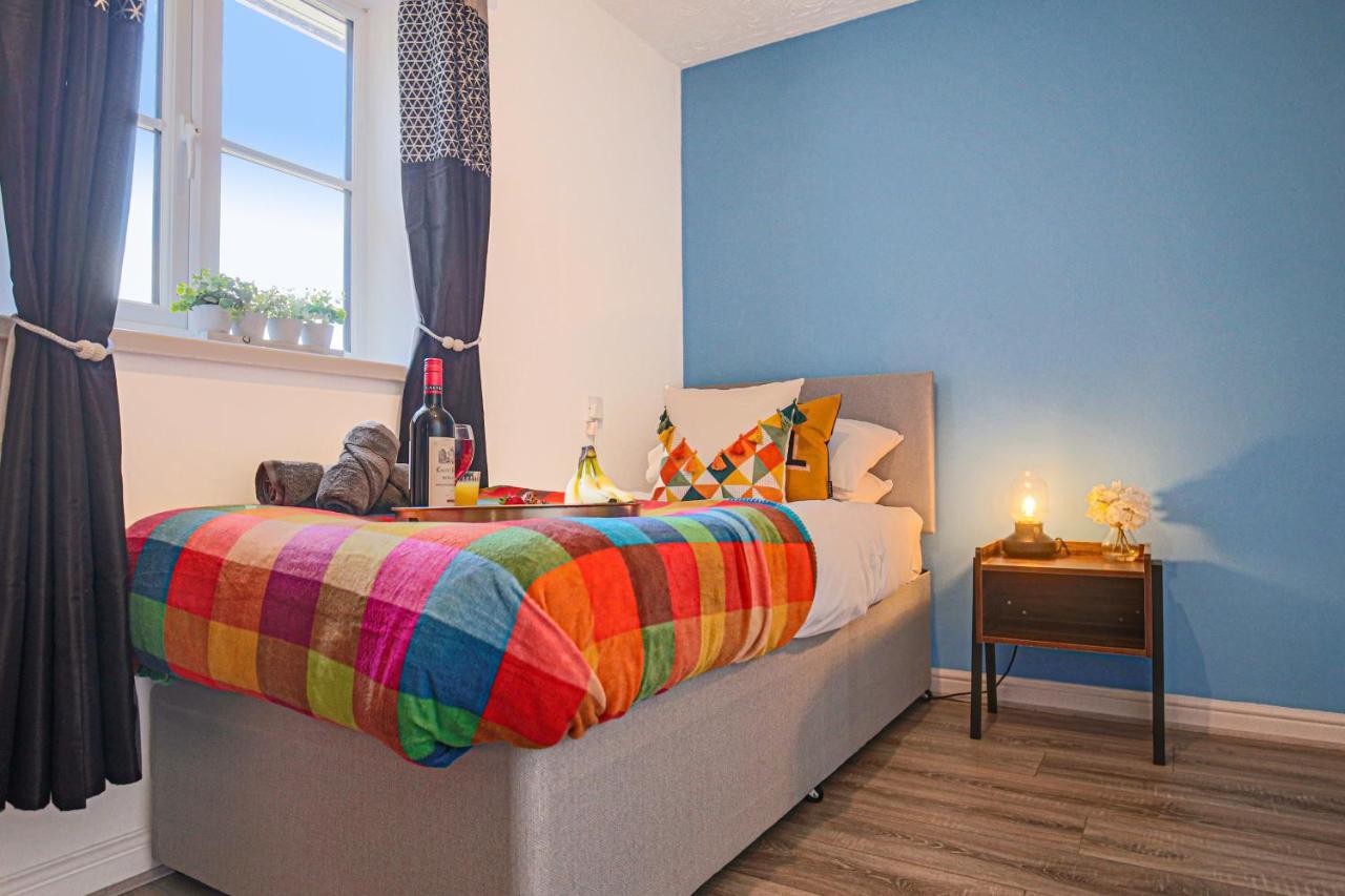 Delightful 2 Bed Apartment For Bicester Outlet Shopping By Platinum Key Properties Экстерьер фото