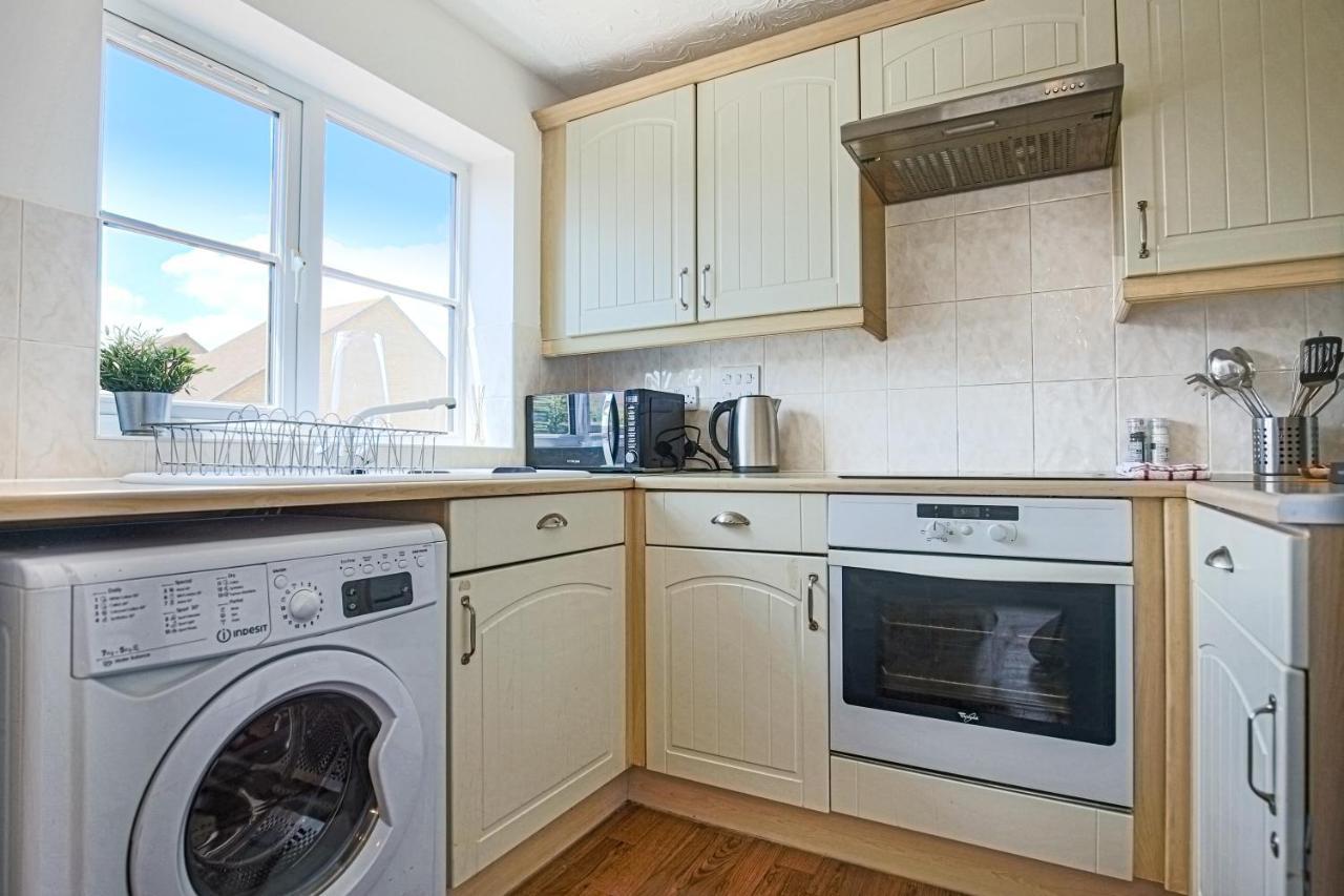 Delightful 2 Bed Apartment For Bicester Outlet Shopping By Platinum Key Properties Экстерьер фото