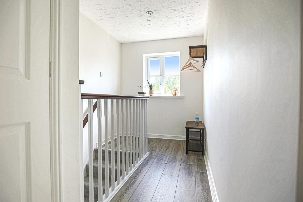Delightful 2 Bed Apartment For Bicester Outlet Shopping By Platinum Key Properties Экстерьер фото